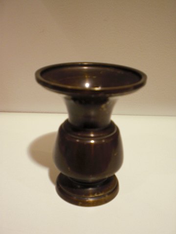Lille kinesisk bronze vase.