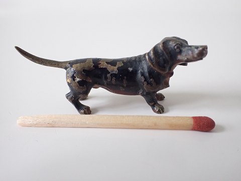 Wiener bronze - miniature koldmalet gravhund.